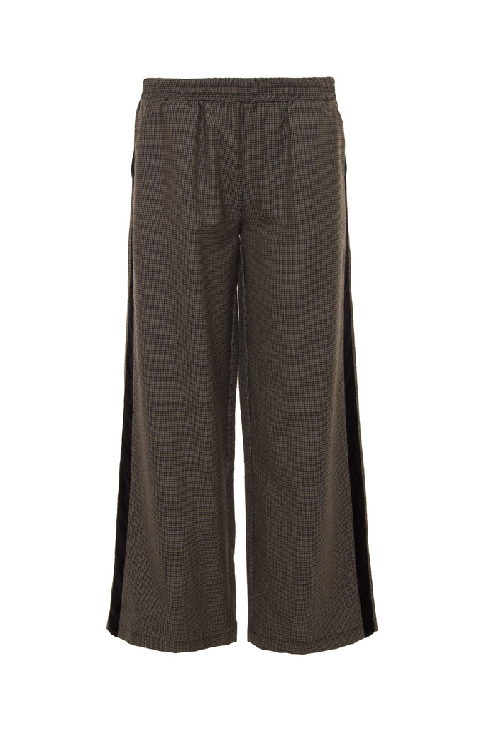 The Menswear Plaid Pants in grey.
