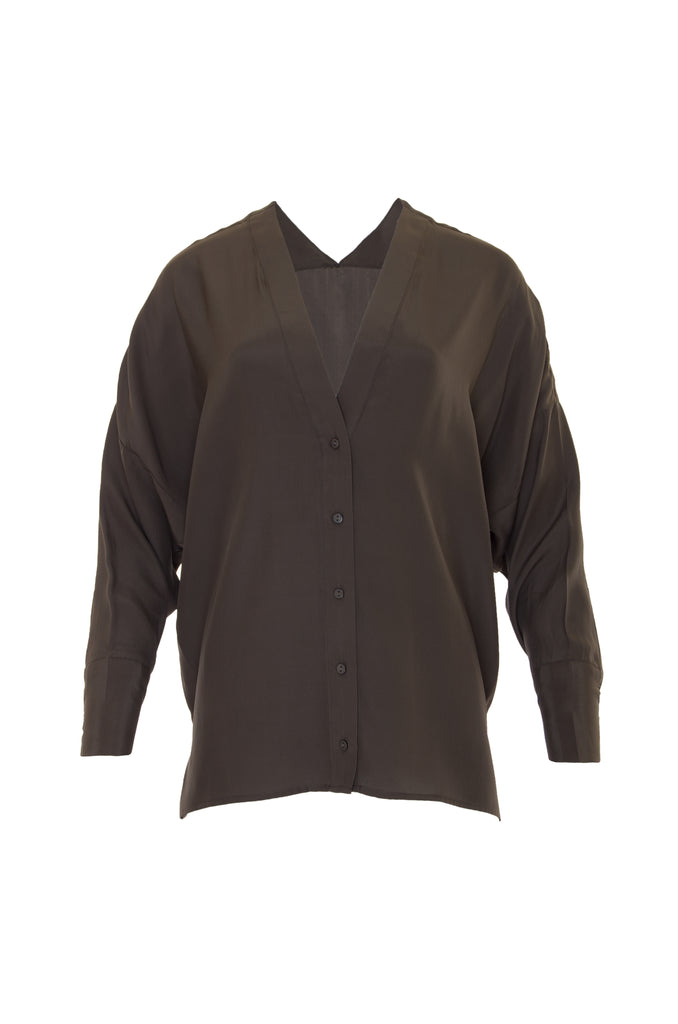 The Solid Silk Wedge Shirt in pewter.