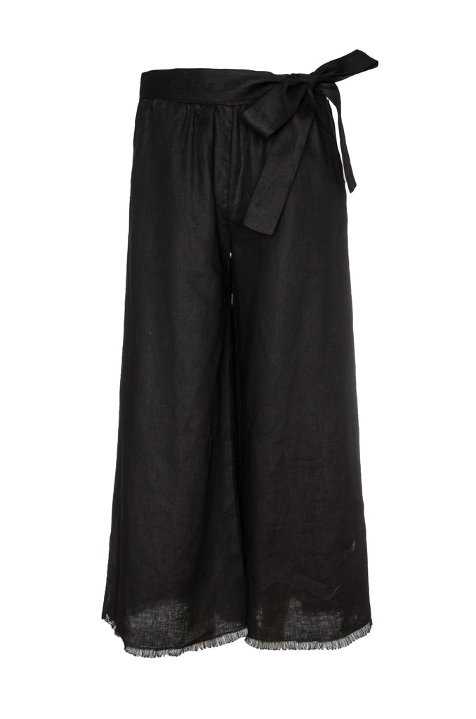 The Wide Leg Linen Belted Pants in black.